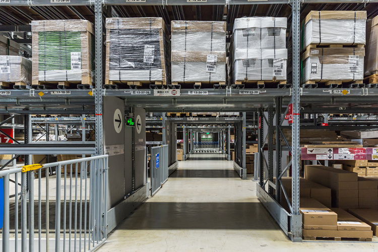 廣州自動倉庫貨架如何提升企業倉庫的整體水平